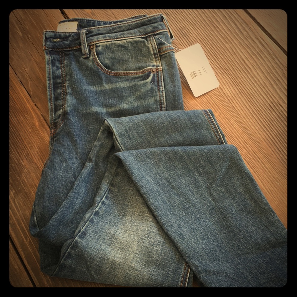 Free People.Skinny. High Rise. Button down. Jeans